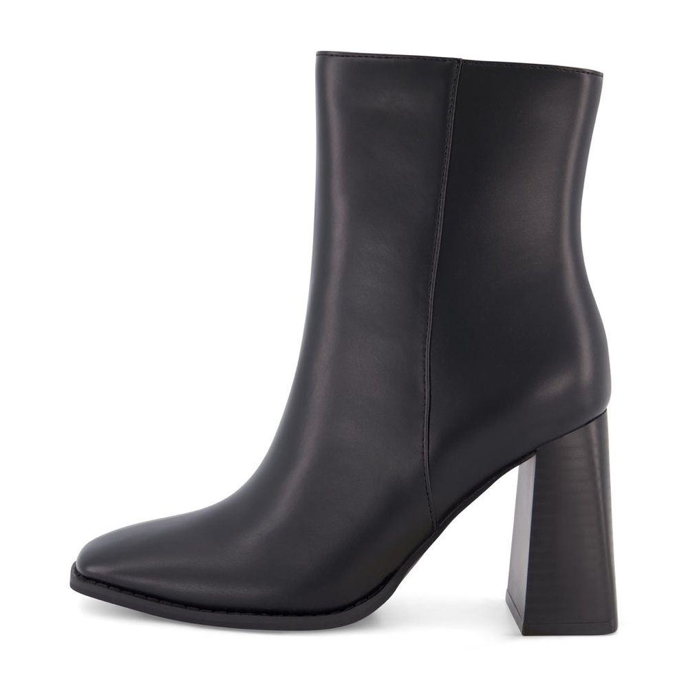 Chic Black Heeled Ankle Boots